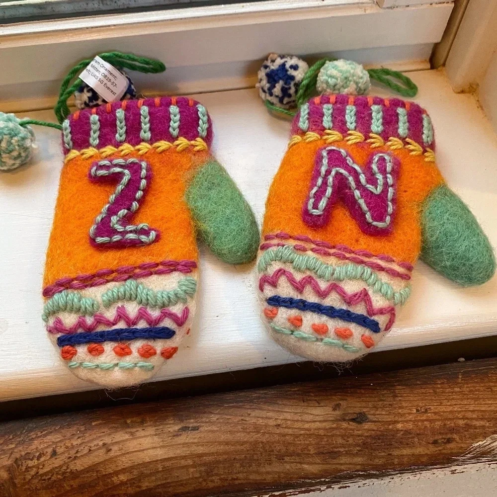 Anthropologie Bundle Up Mitten Ornaments N Z
